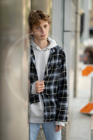 LFX_8142