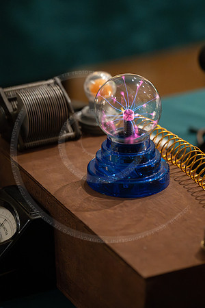 _LFX4052